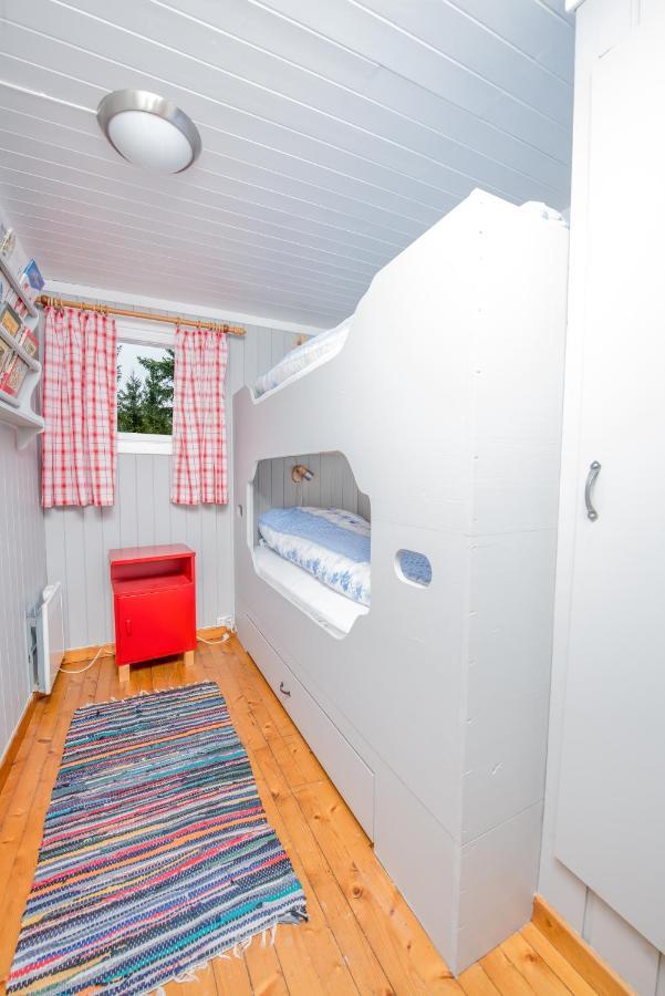 Naerglimt - Cabin By The Lake Naera Ringsaker Exterior photo